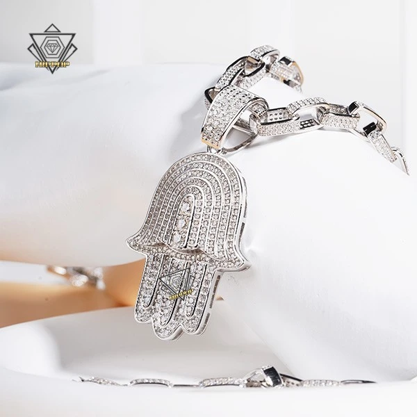 Pendant Necklace Silver Moissanite